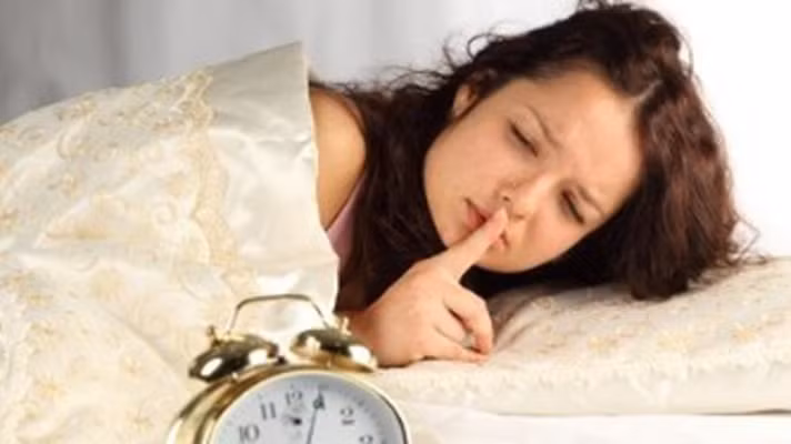 Nếu chúng ta ngủ quá nhiều, hoạt động của tim sẽ suy yếu dẫn đến các bệnh về tim. Nếu chúng ta ngủ quá nhiều, hoạt động của tim sẽ suy yếu dẫn đến các bệnh về tim.