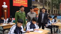 Đừng để học sinh chịu hậu quả thay cho việc làm của người lớn ảnh 3