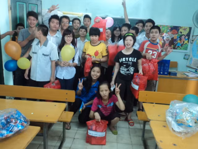 Vui Tết Đoàn viên cùng học sinh khuyết tật ảnh 2 Vui Tết Đoàn viên cùng học sinh khuyết tật ảnh 2