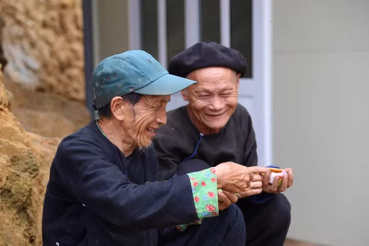 Cõng chữ lên vùng cao Páo Sơ Dào ảnh 9