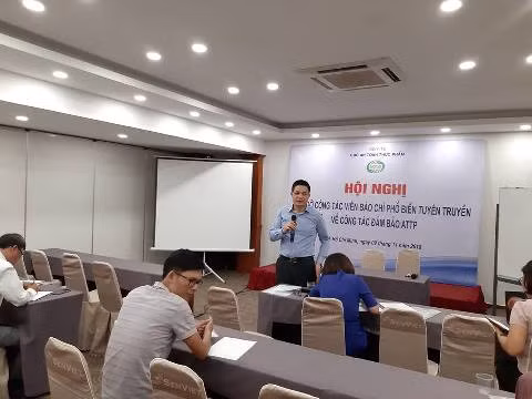 Cục trưởng Cục An toàn thực phẩm - ông Nguyễn Thanh Phong thông tin về tình hình an toàn thực phẩm (ảnh: P.L) Cục trưởng Cục An toàn thực phẩm - ông Nguyễn Thanh Phong thông tin về tình hình an toàn thực phẩm (ảnh: P.L)