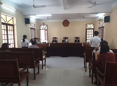Toàn cảnh phiên tòa sáng ngày 10/7/2020 (ảnh: P.L)