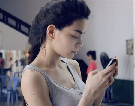 Hồ Ngọc Hà là một trong số ít mỹ nhân Việt rạng rỡ nhất kể cả khi không son phấn.