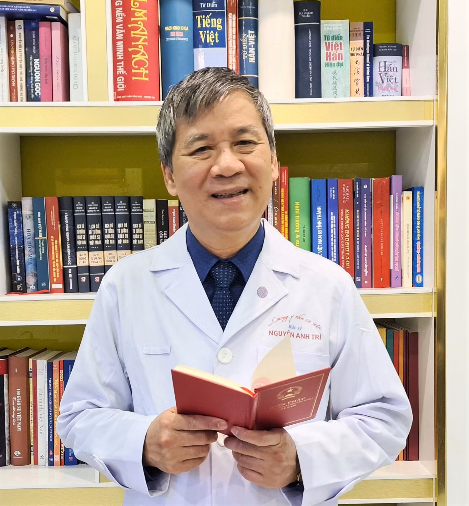 Theo Giáo sư Nguyễn Anh Trí, có một hiện tượng vẫn tồn tại ở rất nhiều cơ sở là “đói” đề tài, tức là không tìm ra đề tài. (Ảnh: NVCC). Theo Giáo sư Nguyễn Anh Trí, có một hiện tượng vẫn tồn tại ở rất nhiều cơ sở là “đói” đề tài, tức là không tìm ra đề tài. (Ảnh: NVCC).