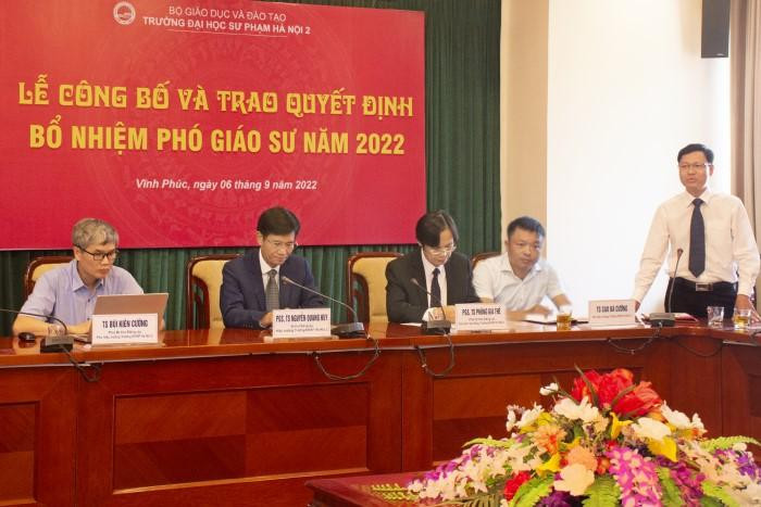 Tân Phó Giáo sư Nguyễn Văn Thạo phát biểu tại buổi lễ.