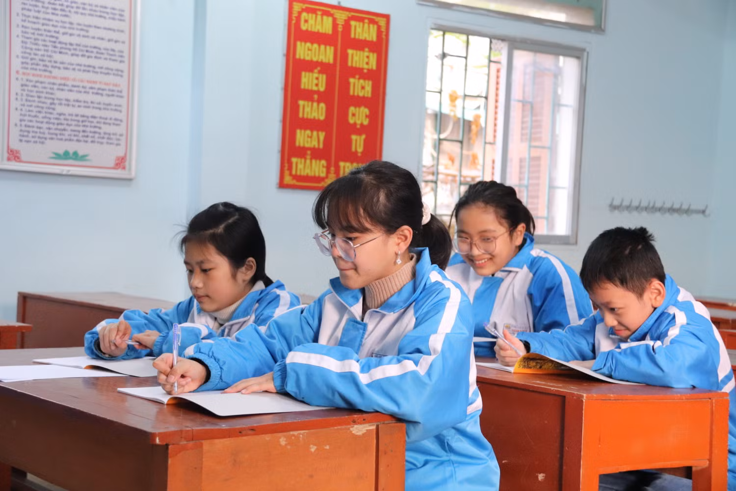 Học sinh một trường trung học cơ sở tại Hà Giang. Ảnh: Mộc Trà. Học sinh một trường trung học cơ sở tại Hà Giang. Ảnh: Mộc Trà.