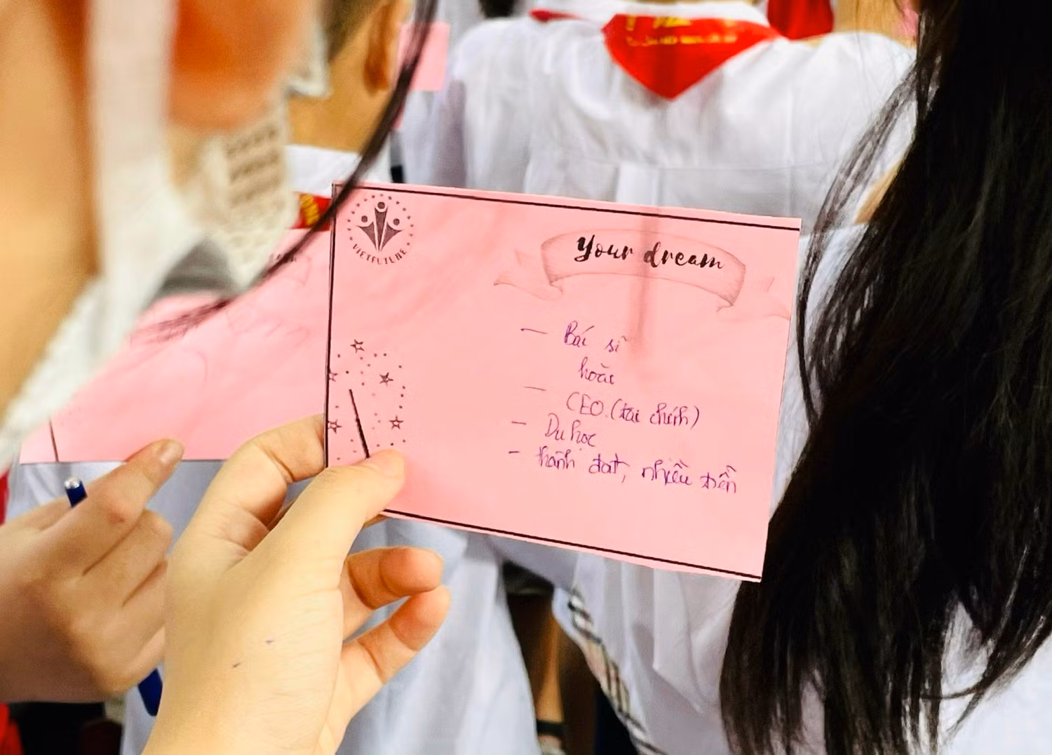 Đến những ước mơ lớn hơn.