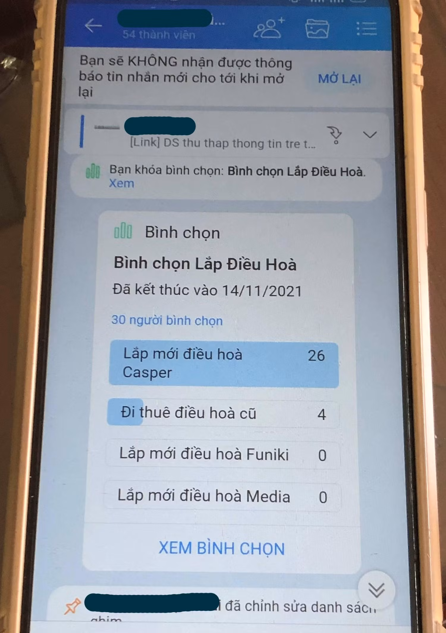 Tin nhắn bình chọn Ban đại diện phụ huynh trường Trung học cơ sở Kim Chung cung cấp cho rằng, phụ huynh đồng thuận khi ủng hộ mua điều hoà tặng nhà trường. Ảnh: Trung Dũng Tin nhắn bình chọn Ban đại diện phụ huynh trường Trung học cơ sở Kim Chung cung cấp cho rằng, phụ huynh đồng thuận khi ủng hộ mua điều hoà tặng nhà trường. Ảnh: Trung Dũng
