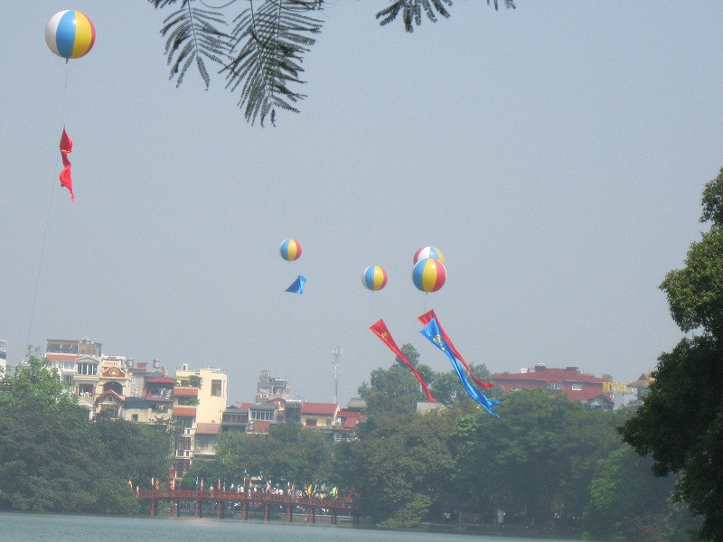 Xa mờ. Xa mờ.