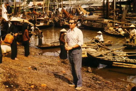 Cảng cá ở Hòn Gai.