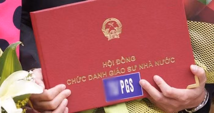 Giáo sư, phó giáo sư về dạy phổ thông không khả thi (Ảnh minh họa trên giaoduc.net.vn)
