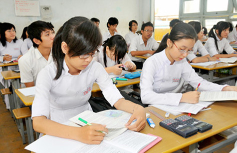 Học sinh cần tìm hiểu ngành nghề, mức học phí thật kỹ trước khi đăng ký dự thi.