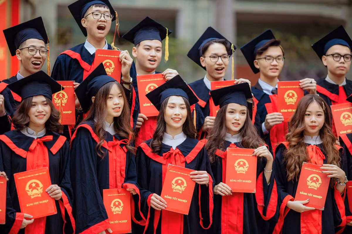 Những du học sinh kia vẫn sinh sống, làm việc nghiên cứu, hưởng lương ở nước ngoài nhưng những công trình, phát minh của họ lại phục vụ chính đất mẹ thì theo tôi đó cũng là cống hiến phục vụ tổ quốc. Ảnh minh họa: T.D.
