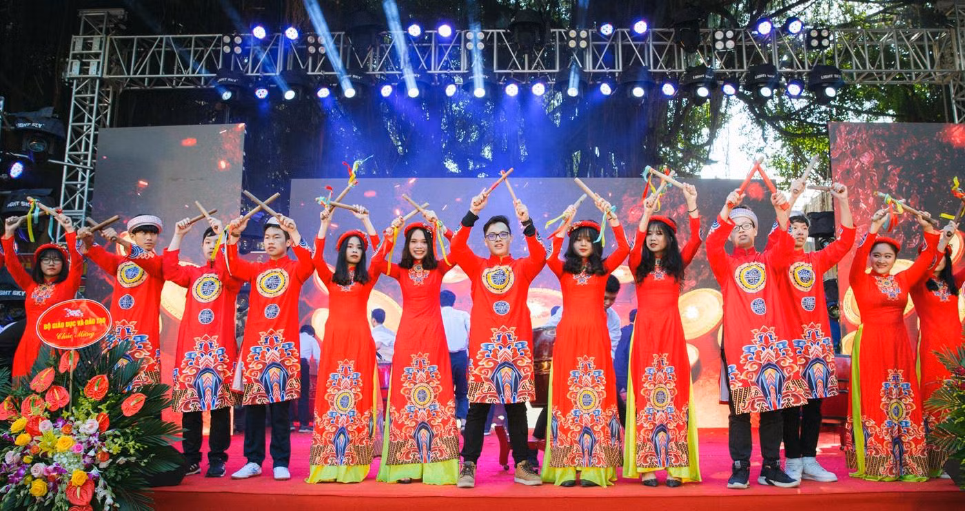 Cô Yến nhấn mạnh: “Khi thực hiện kế hoạch, nó cho tôi khá nhiều ý tưởng đổi mới sáng tạo, đặc biệt là sự sáng tạo trong tổ chức hoạt động học cho học sinh, theo xu hướng hiện nay học sinh phải được làm thì mới thể hiện được năng lực, phẩm chất". Ảnh: NVCC. Cô Yến nhấn mạnh: “Khi thực hiện kế hoạch, nó cho tôi khá nhiều ý tưởng đổi mới sáng tạo, đặc biệt là sự sáng tạo trong tổ chức hoạt động học cho học sinh, theo xu hướng hiện nay học sinh phải được làm thì mới thể hiện được năng lực, phẩm chất". Ảnh: NVCC.