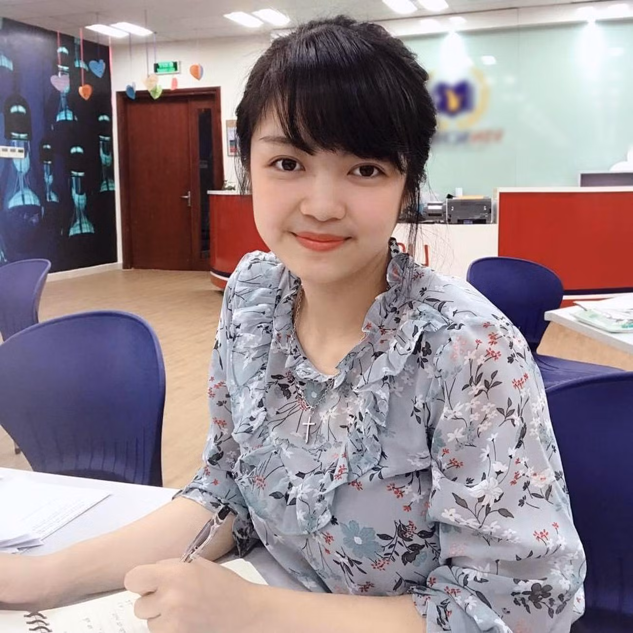 Cô Nguyễn Thị Hồng Vân: "Khi học sinh đã tự vào được lớp học online thì mọi việc còn lại là của giáo viên như chúng tôi, lúc này bố mẹ nên thả cho các con chủ động”. Ảnh: NVCC.