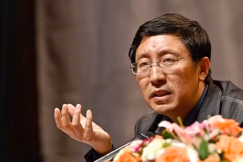 Giáo sư Hứa Kỷ Lâm, Đại học Sư phạm Hoa Đông. Ảnh: Caixin.