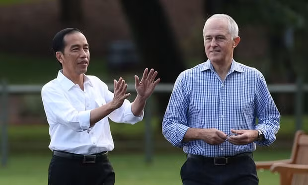 Tổng thống Indonesia Joko Widodo và Thủ tướng Australia Malcolm Turnbull, ảnh: EPA.
