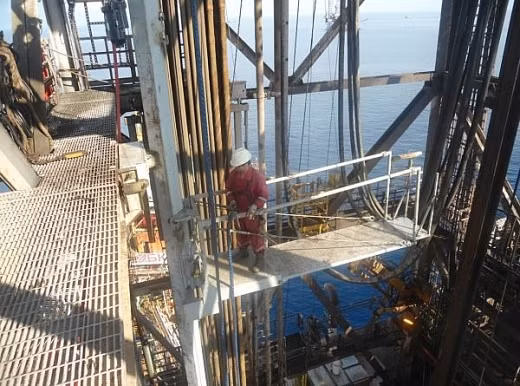 Hệ thống Casing Stabbing board trên Giàn PV Drilling III chứng tỏ trí tuệ sáng tạo của người lao động ngành dầu khí - ảnh nguồn Tập đoàn Dầu khí Việt Nam.