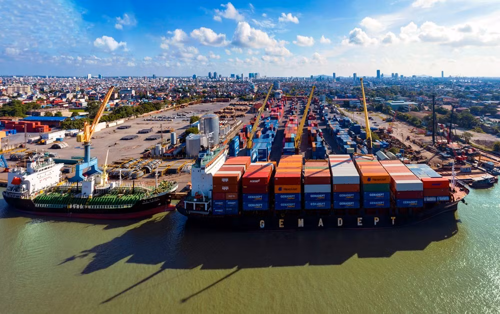 Năm 2022, Hải Phòng có 14/19 chỉ tiêu đạt và vượt mục tiêu kế hoạch Hội đồng nhân dân thành phố giao (Ảnh: Nguyễn Hồng Phong) Năm 2022, Hải Phòng có 14/19 chỉ tiêu đạt và vượt mục tiêu kế hoạch Hội đồng nhân dân thành phố giao (Ảnh: Nguyễn Hồng Phong)