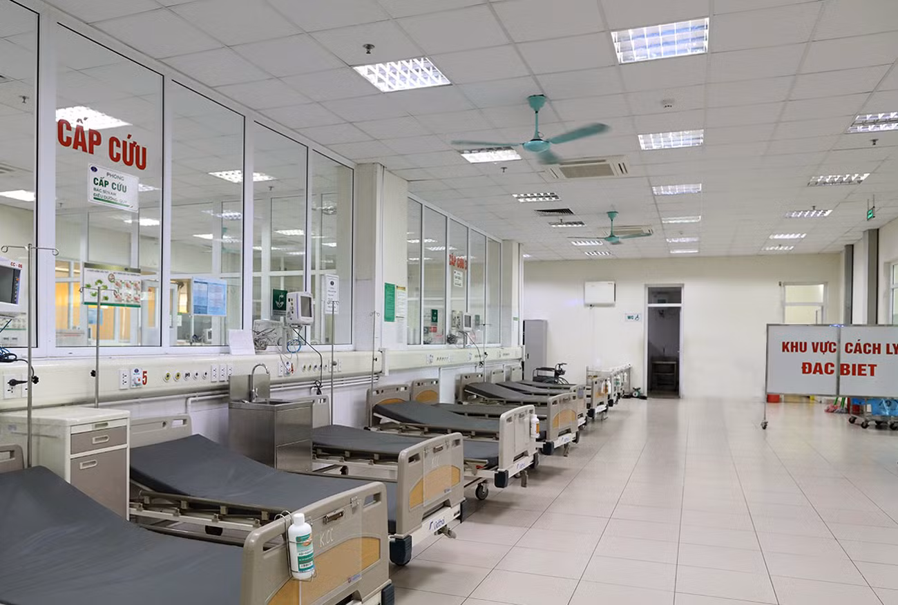 Mô hình bệnh viện vệ tinh đã giúp giảm tỷ lệ chuyển tuyến, đạt từ 65 - 100% số ca chuyển tuyến ở những chuyên khoa thực hiện chuyển giao kỹ thuật tại các bệnh viện vệ tinh. Ảnh minh họa: Tùng Dương.