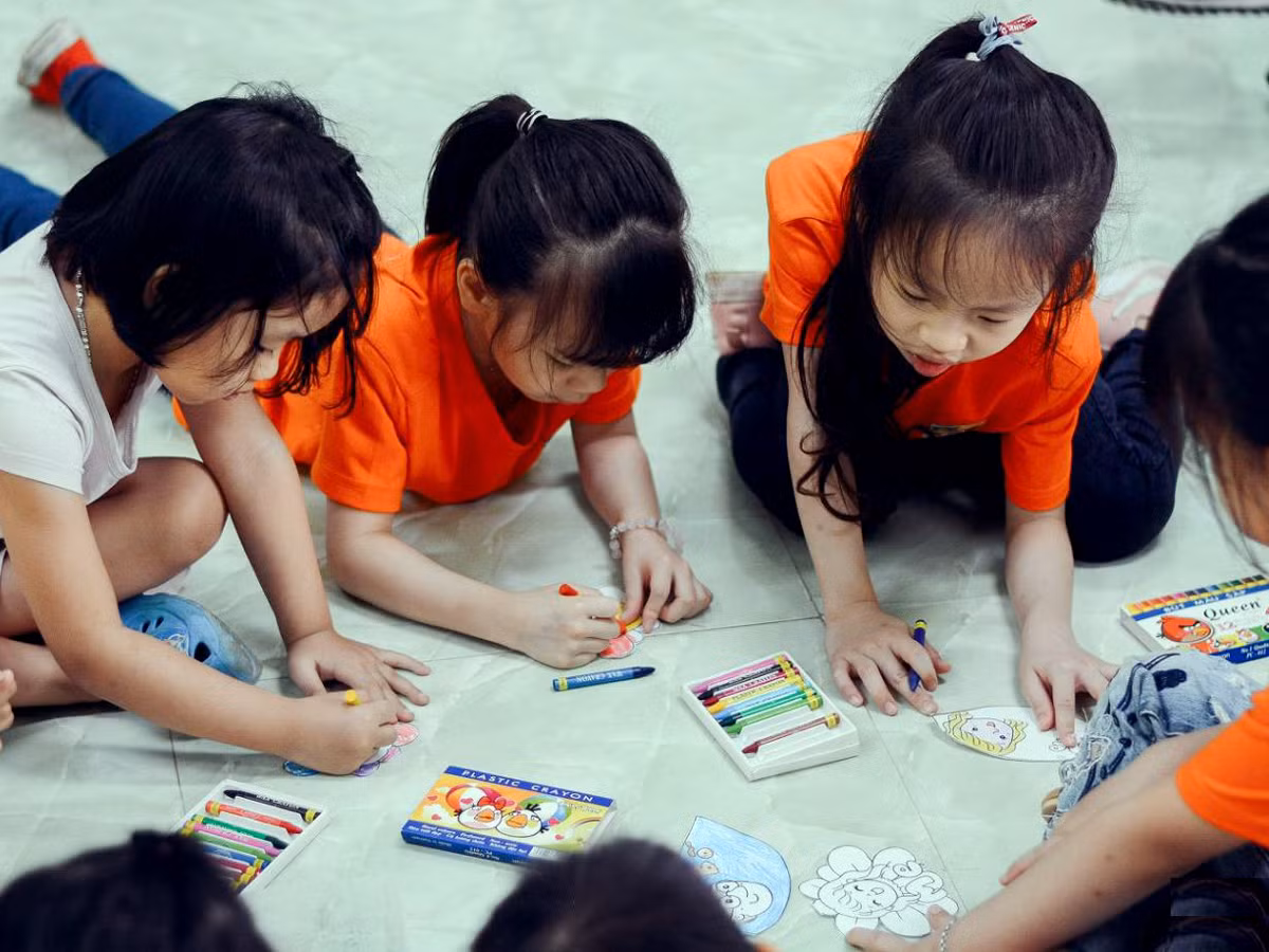 Tiến sĩ Trịnh Ngọc Thạch: "Vai trò của tư nhân hiện nay trong quản trị rất tốt và nó làm cho việc đầu tư giáo dục có hiệu quả, hạn chế được rất nhiều lãng phí tốn kém không cần thiết, tôi cho đây cũng là một dấu hiệu đáng mừng trong quan niệm về giáo dục tư thục". Ảnh minh họa: Tùng Dương.