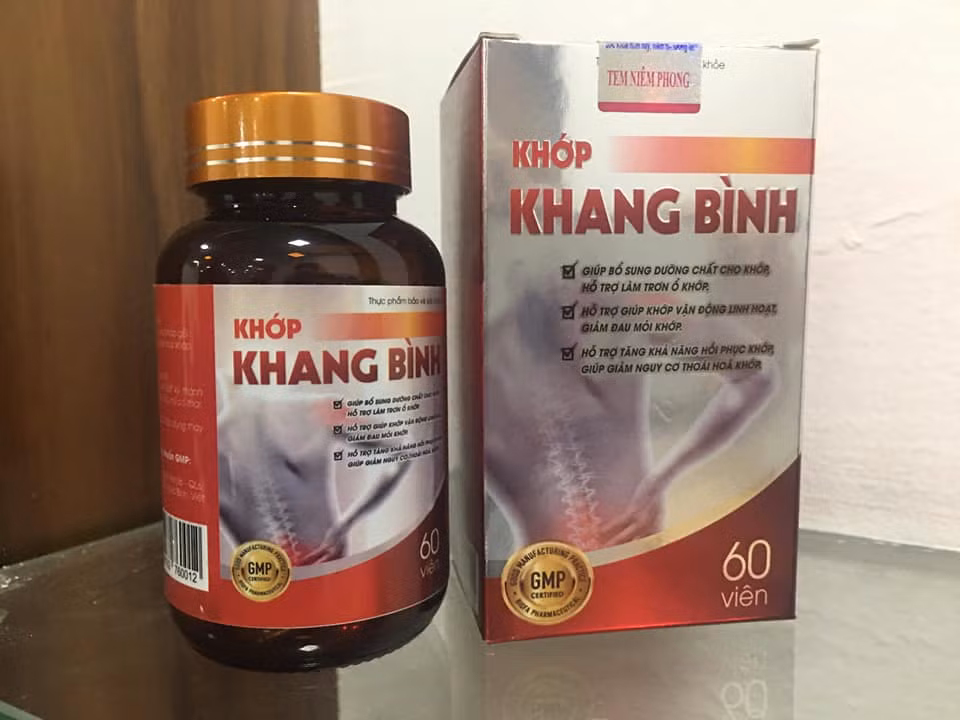 Nội dung quảng cáo sản phẩm Thực phẩm bảo vệ sức khỏe Viên Khớp Khang Bình quảng cáo thực phẩm gây hiểu nhầm có tác dụng như thuốc chữa bệnh, lừa dối người bệnh. Ảnh: CATTP. Nội dung quảng cáo sản phẩm Thực phẩm bảo vệ sức khỏe Viên Khớp Khang Bình quảng cáo thực phẩm gây hiểu nhầm có tác dụng như thuốc chữa bệnh, lừa dối người bệnh. Ảnh: CATTP.