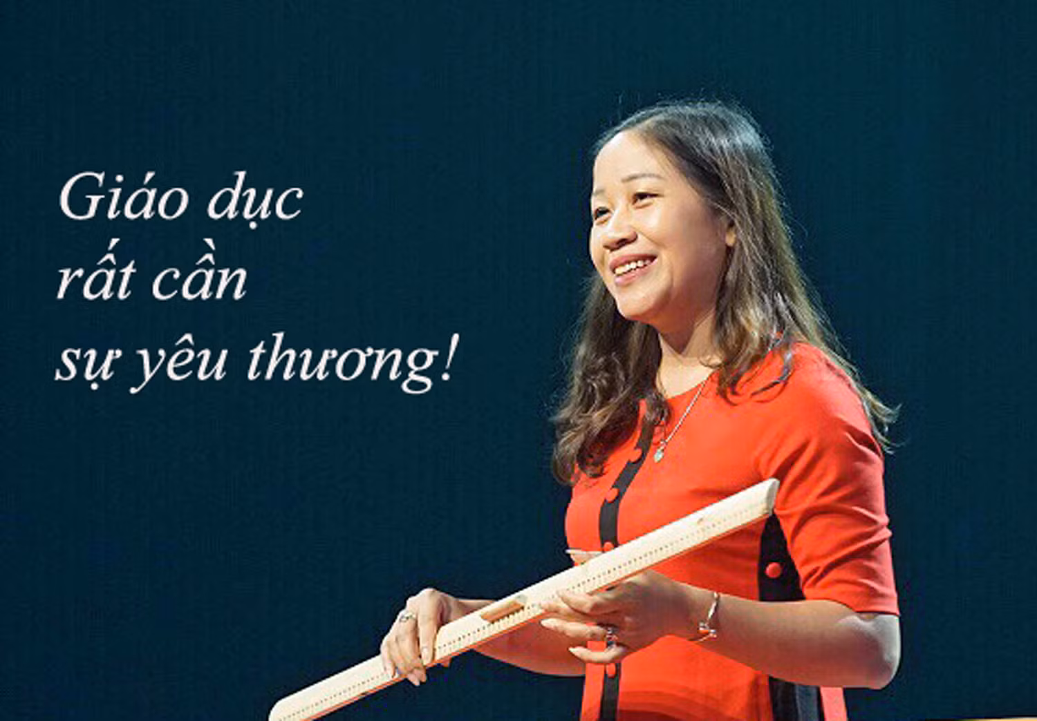 Cô Lê Thị Nếp: " Giáo dục rất cần sự yêu thương". Ảnh: Nhân vật cung cấp.