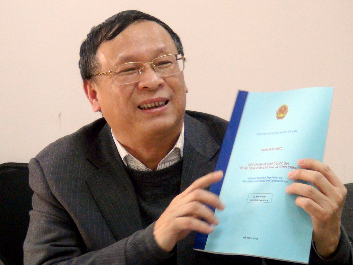 Ông Nguyễn Đại Minh - Viện trưởng Viện khoa học công nghệ xây dựng: "Đặc thù chung của giáo dục đào tạo thì các nước họ rất ưu tiên đất rộng cho trường học, vì đào tạo con người là căn bản cốt lõi của phát triển đất nước". Ảnh: Tùng Dương.