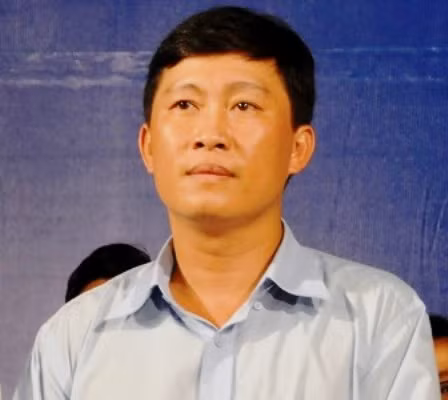 Nhà báo Hoàng Khương - Báo Tuổi trẻ thành phố Hồ Chí Minh.