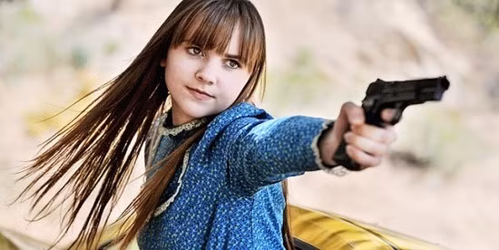 Tara Lynne Barr sinh 2/10/1993, tham gia bộ phim đầu tay Joan of Arcadia của CBS năm 2004, phim gần đây nhất là The Bold and the Beautiful năm 2012, serie truyền hình ăn khách ra mắt từ năm 1987. Tara Lynne Barr sinh 2/10/1993, tham gia bộ phim đầu tay Joan of Arcadia của CBS năm 2004, phim gần đây nhất là The Bold and the Beautiful năm 2012, serie truyền hình ăn khách ra mắt từ năm 1987.