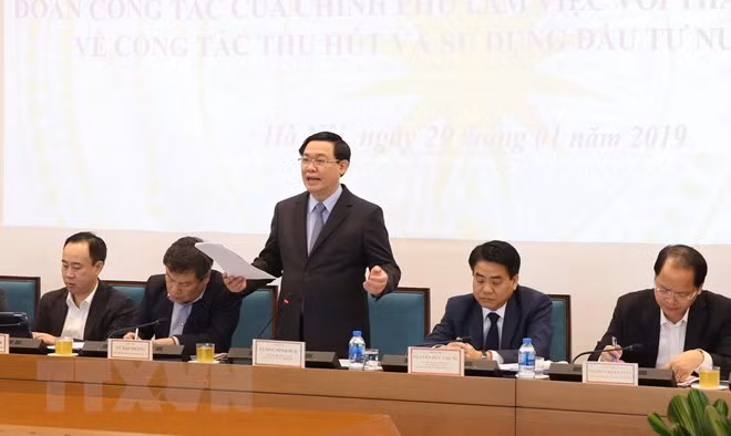 Phó Thủ tướng Vương Đình Huệ phát biểu. Ảnh: TTXVN Phó Thủ tướng Vương Đình Huệ phát biểu. Ảnh: TTXVN