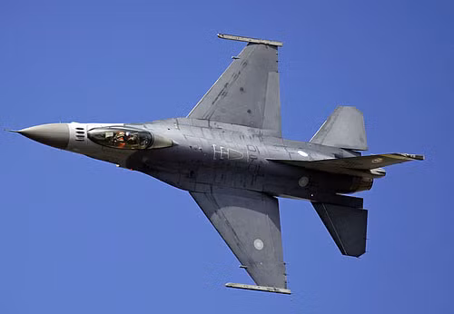 Máy bay chiến đấu F-16C/D của Mỹ mà Đài Loan rất muốn mua, nhưng mãi chưa mua được do sức ép từ Trung Quốc