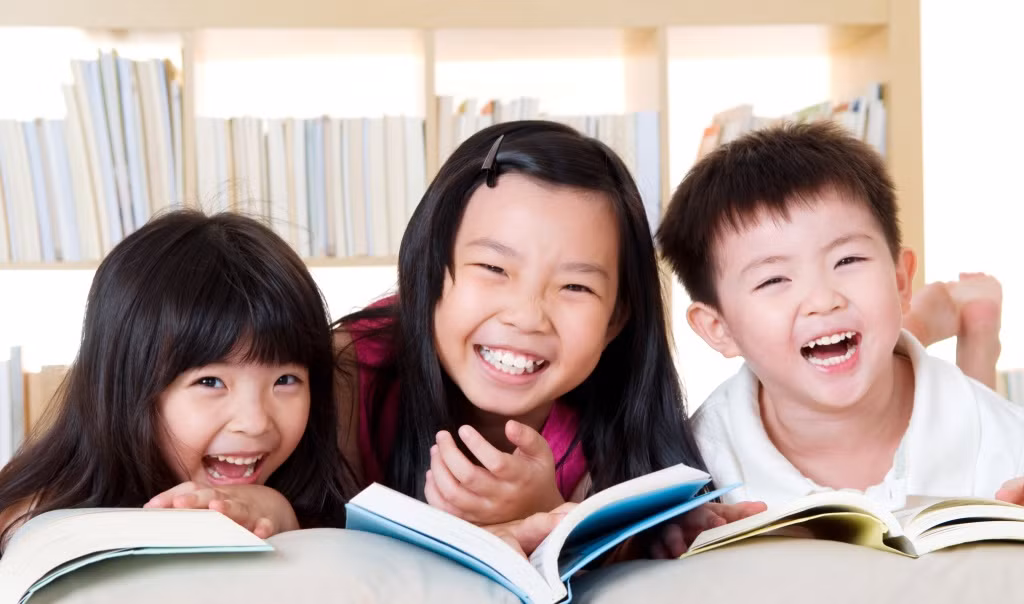 Cả nhà cùng học, cách học tiếng Anh mới mang lại hiệu quả cao. Cả nhà cùng học, cách học tiếng Anh mới mang lại hiệu quả cao.