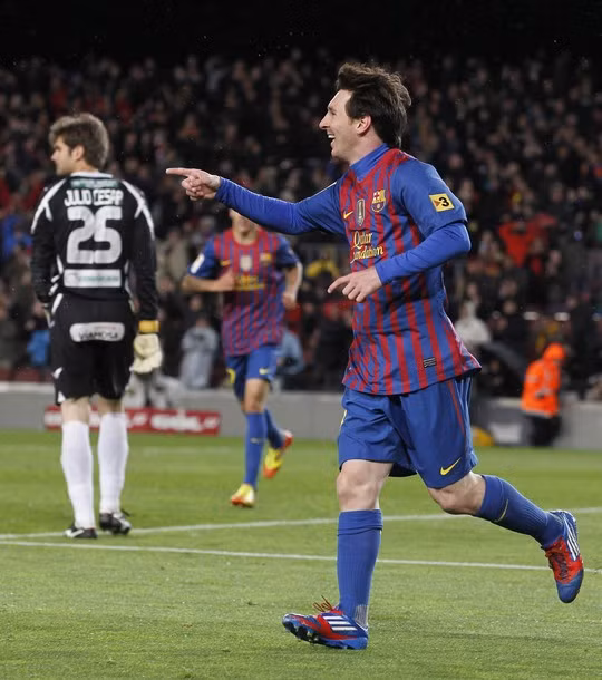 Có ai còn xuất sắc hơn Messi?