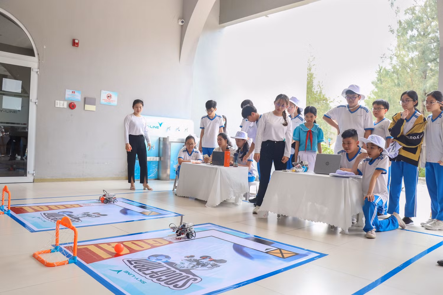 Học sinh các bậc học của Hệ thống Giáo dục Sky-Line có một tuần lễ thú vị với nhiều hoạt động trải nghiệm, vui chơi bổ ích. Ảnh: NH Học sinh các bậc học của Hệ thống Giáo dục Sky-Line có một tuần lễ thú vị với nhiều hoạt động trải nghiệm, vui chơi bổ ích. Ảnh: NH