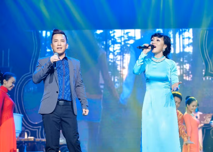 Đôi song ca Quang Toàn, Hà Vân.