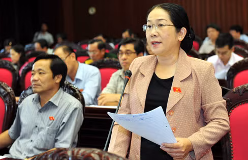 ĐB Võ Thị Dung, đoàn TPHCM
