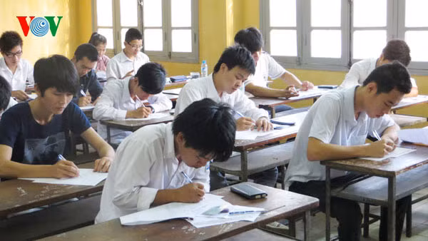 Đại học công-tư phải phát triển cân đối