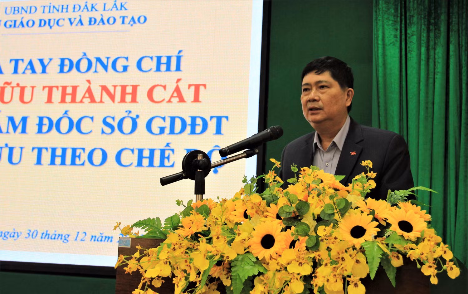 Ông Phạm Đăng Khoa, Giám đốc Sở Giáo dục và Đào tạo tỉnh Ðắk Lắk. (Ảnh: Sở Giáo dục và Đào tạo tỉnh Ðắk Lắk). Ông Phạm Đăng Khoa, Giám đốc Sở Giáo dục và Đào tạo tỉnh Ðắk Lắk. (Ảnh: Sở Giáo dục và Đào tạo tỉnh Ðắk Lắk).