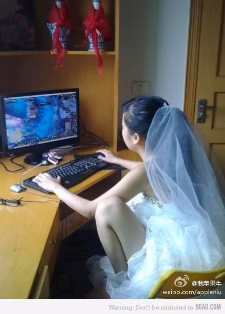 Chồng em đế chế thâu đêm Nên em dâu mới cũng thêm game này