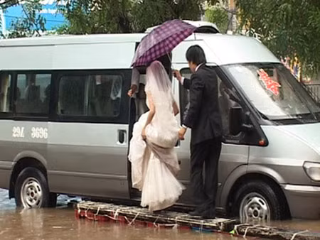 Một phong cách rước râu độc! Một phong cách rước râu độc!