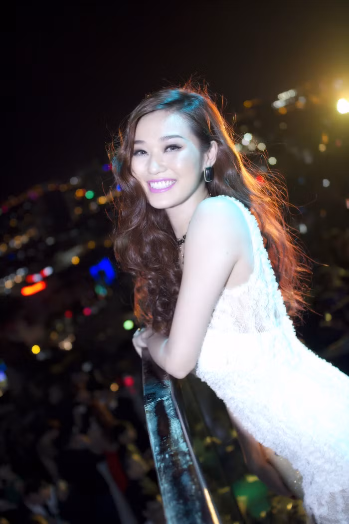 Nụ cười tỏa nắng của người đẹp Khánh My.