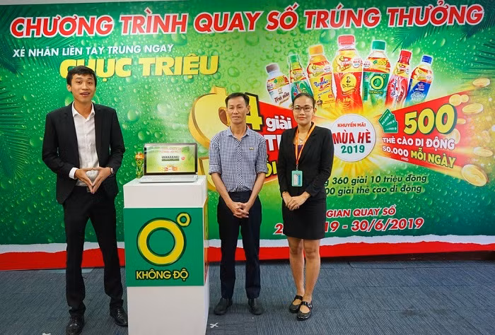 Chương trình bắt đầu quay số từ ngày 3/4 với sự chứng kiến của đại diện khách hàng và Sở Công thương Bình Dương.