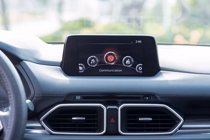 Hệ thống giải trí Mazda Connect.