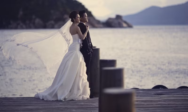 Nhanh chóng sau đó sức nóng những tấm hình đã lan nhanh trên các mặt báo và cô quyết định chia sẻ với truyền thông các bức ảnh khác. Nhanh chóng sau đó sức nóng những tấm hình đã lan nhanh trên các mặt báo và cô quyết định chia sẻ với truyền thông các bức ảnh khác.
