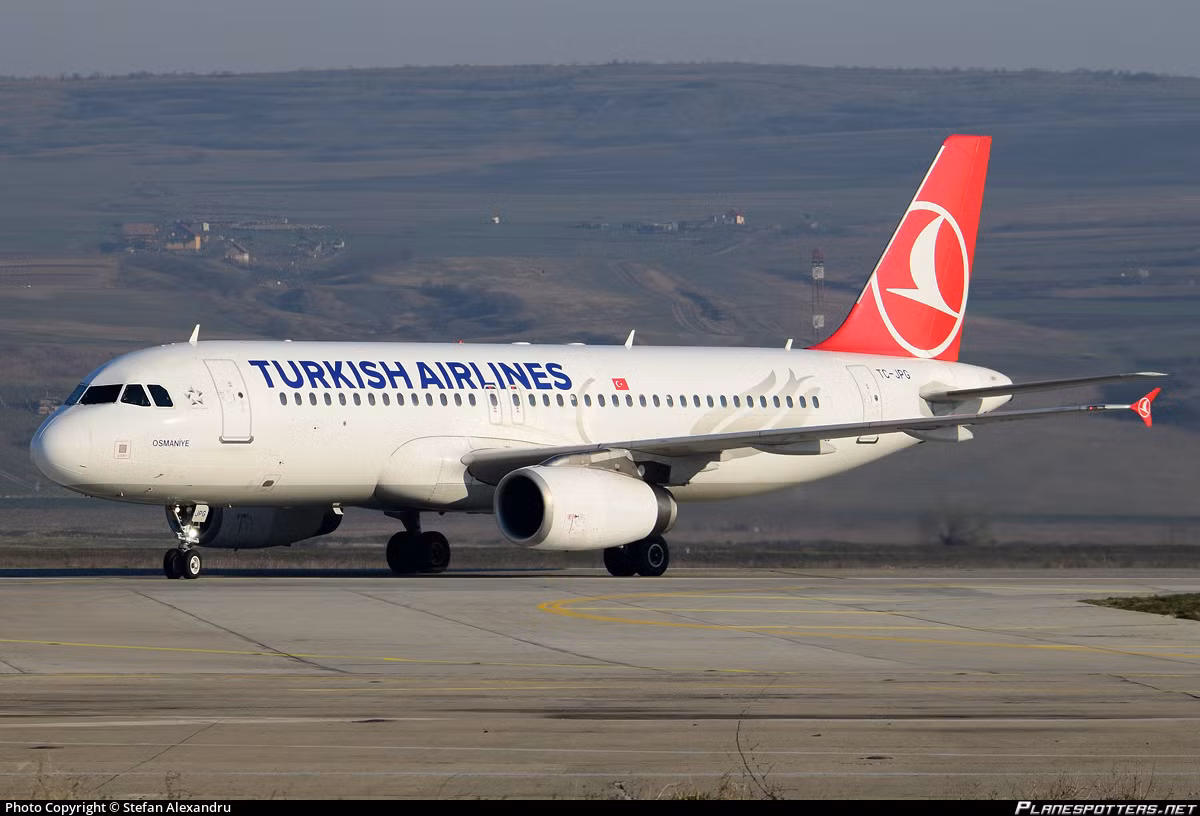 Chiếc Airbus 320 mà hãng hàng không Tre Việt đang muốn thuê có tuổi đời trên 10 năm tuổi. Ảnh: planespotters