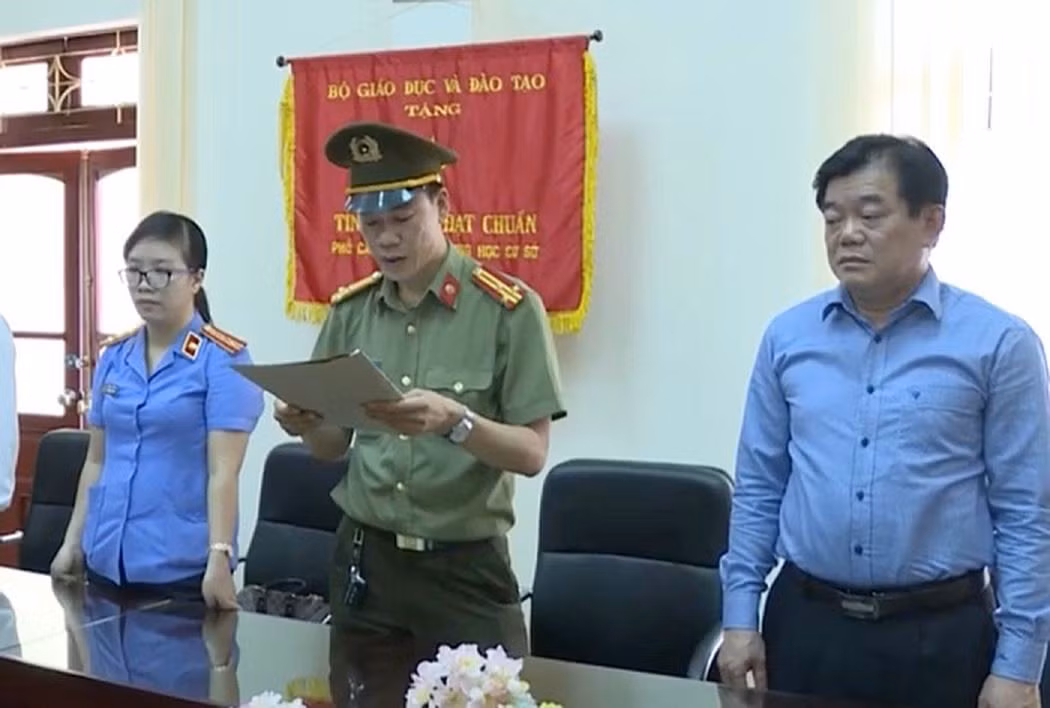Ông Hoàng Tiến Đức cần phối hợp với cơ quan tố tụng để làm rõ những nội dung mà ông Yến công bố có liên quan đến ông (Ảnh: cắt từ clip do công an cung cấp) Ông Hoàng Tiến Đức cần phối hợp với cơ quan tố tụng để làm rõ những nội dung mà ông Yến công bố có liên quan đến ông (Ảnh: cắt từ clip do công an cung cấp)