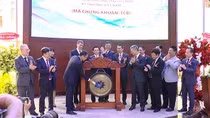 Giá cổ phiếu TCB đang ở vùng trũng hấp dẫn ​ ảnh 2