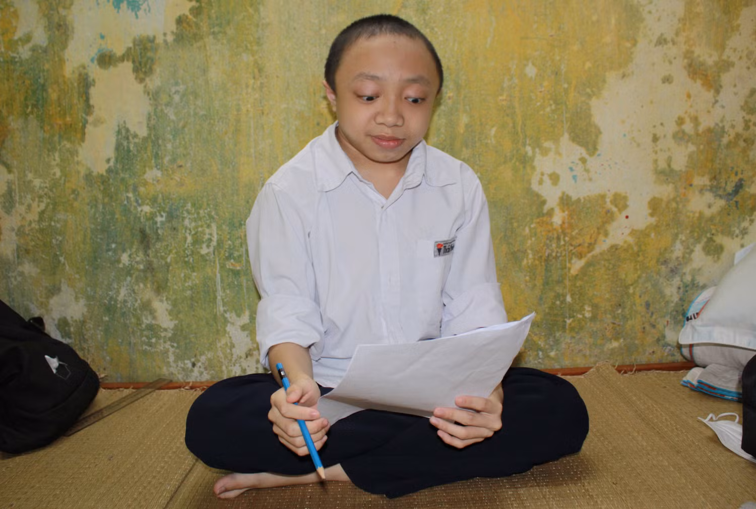 Em Nguyễn Đức Quân được tuyển thẳng vào Đại học Bách Khoa Hà Nội. Ảnh: NVCC
