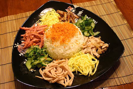 1. Cơm Âm phủ - Huế. Cơm Âm phủ gồm các nguyên liệu như: cơm trắng, tôm, thịt nướng, chả lụa, trứng tráng, rau thơm, dưa leo, đồ chua... 1. Cơm Âm phủ - Huế. Cơm Âm phủ gồm các nguyên liệu như: cơm trắng, tôm, thịt nướng, chả lụa, trứng tráng, rau thơm, dưa leo, đồ chua...